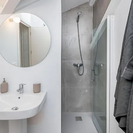 Bhost - Regina Iv Córdoba