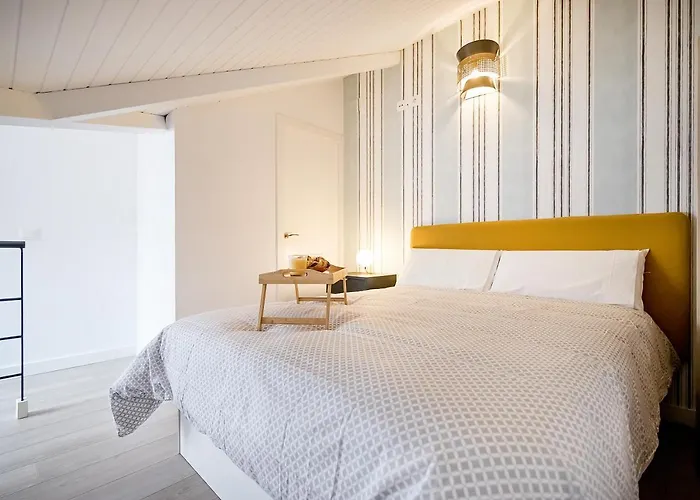 Bhost - Regina Iv Daire Cordoba